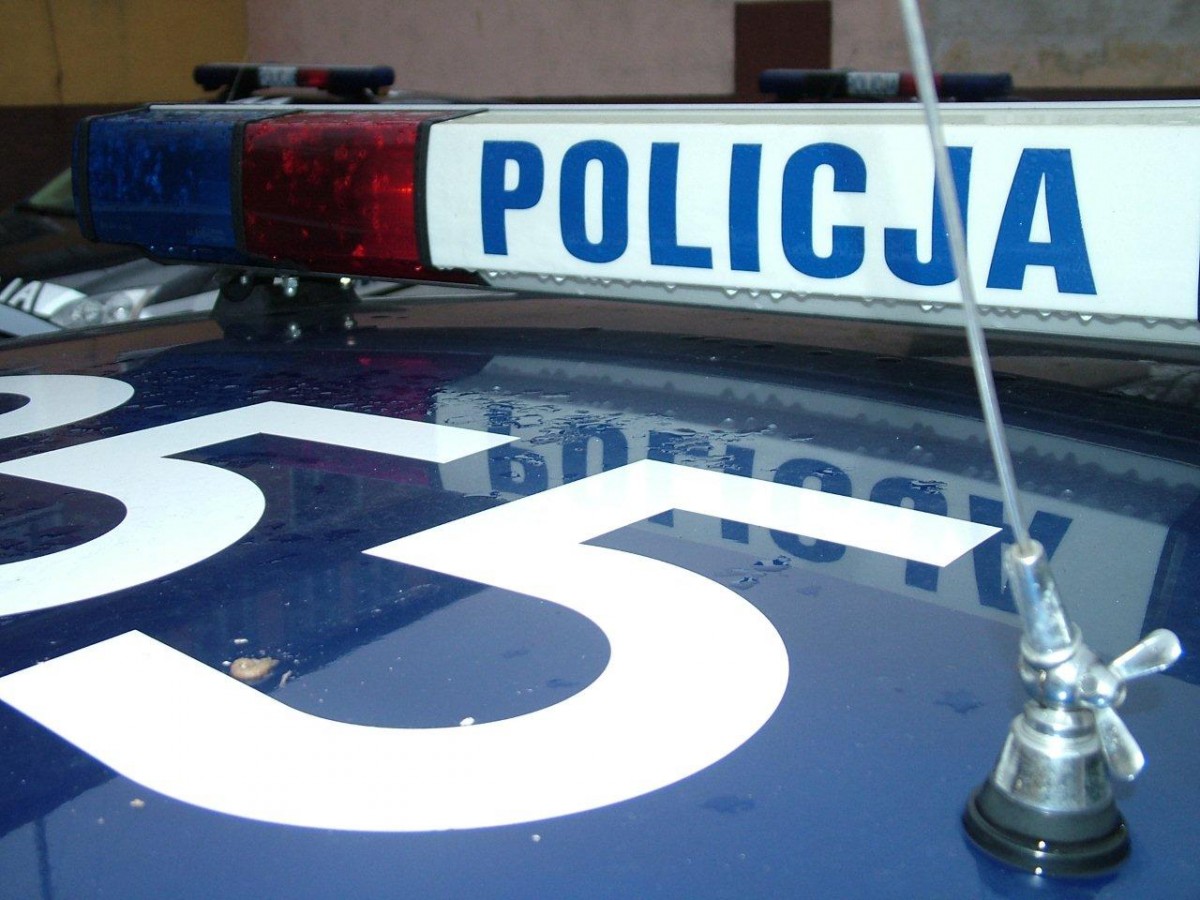 Narkotyki, fałszerz i złodziej okradający… policję