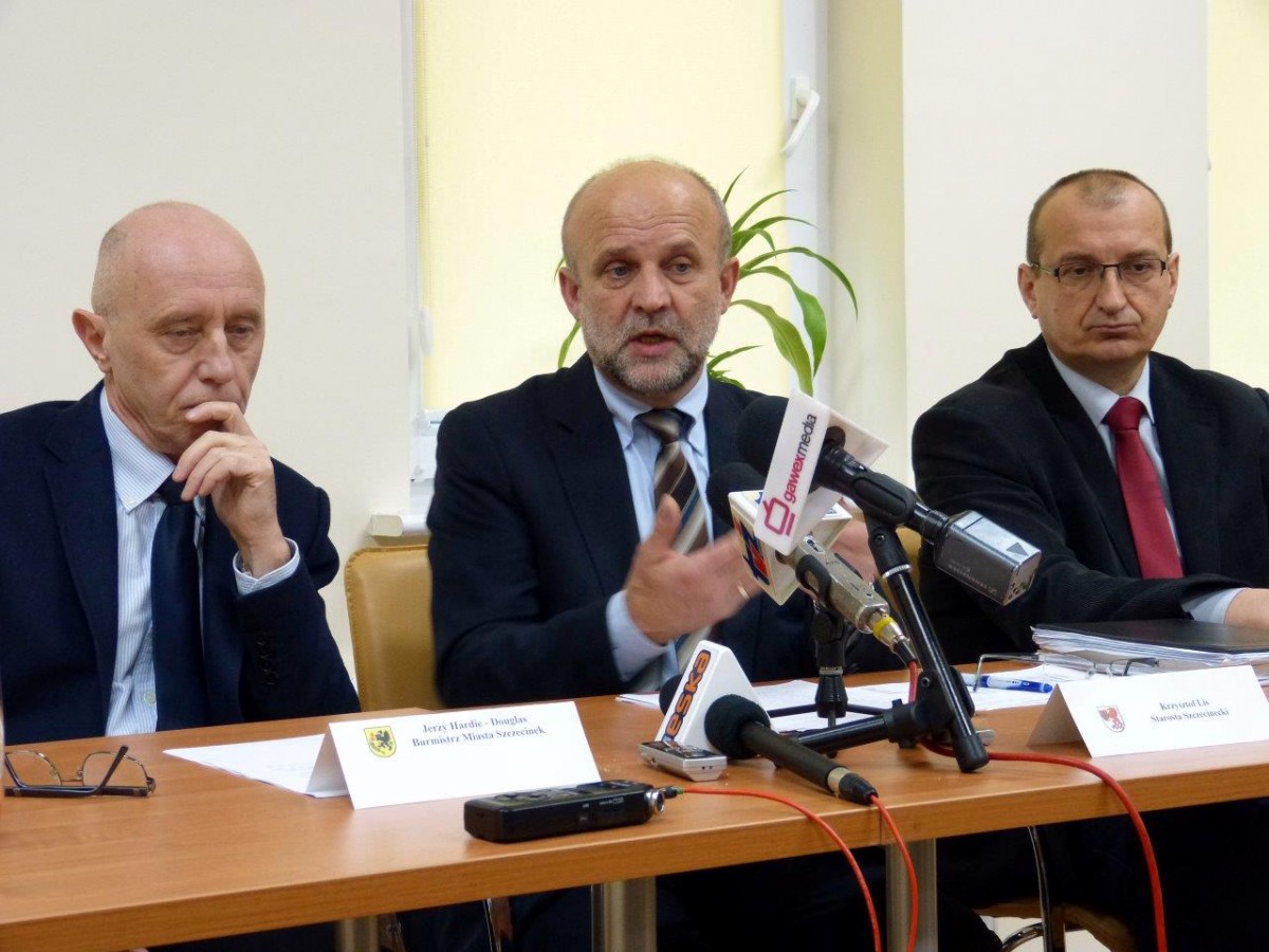 Burmistrz, starosta i prezes dają odpór posłowi. Konferencja nr 2