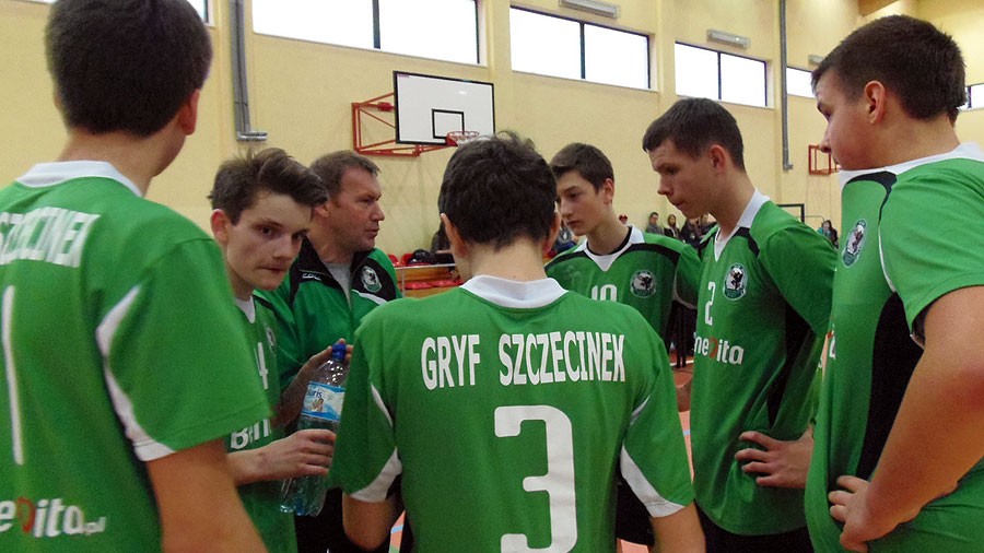 Siatkówka: Kadeci Gryfa ulegli Stoczni