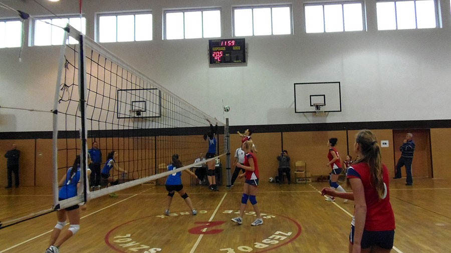  Siatkarki MKS Volley zagrały na remis