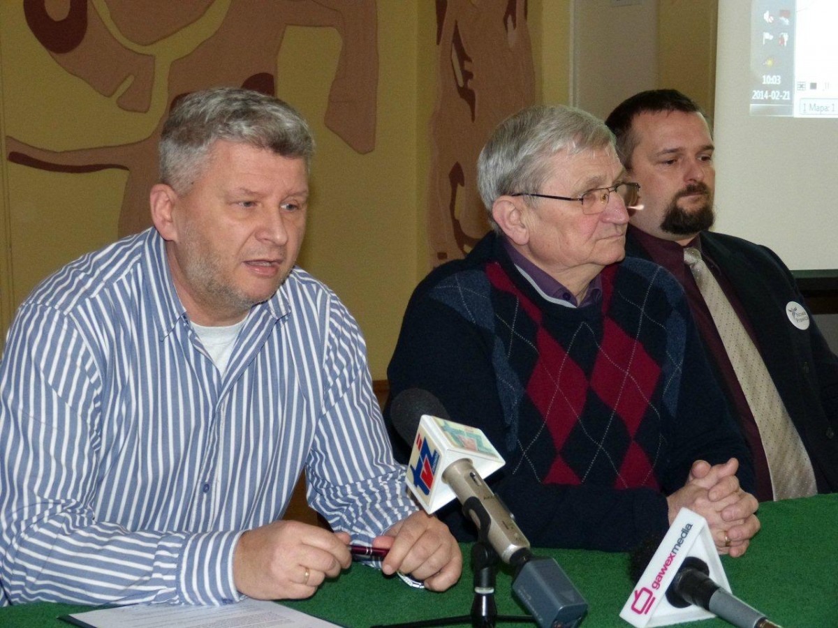 Burmistrz do prokuratury, bo… zasypał jezioro
