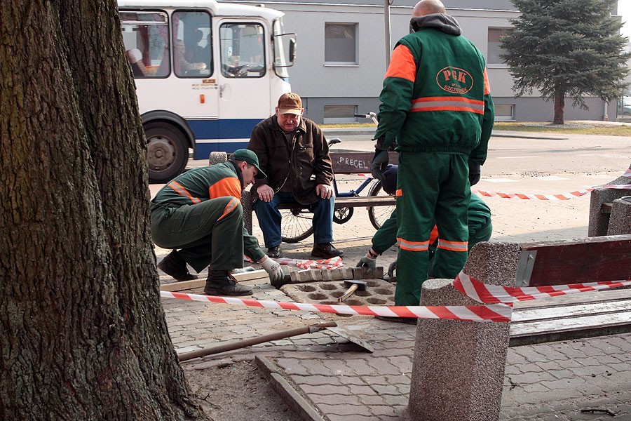 Kamień z tablicą już za kilka dni?