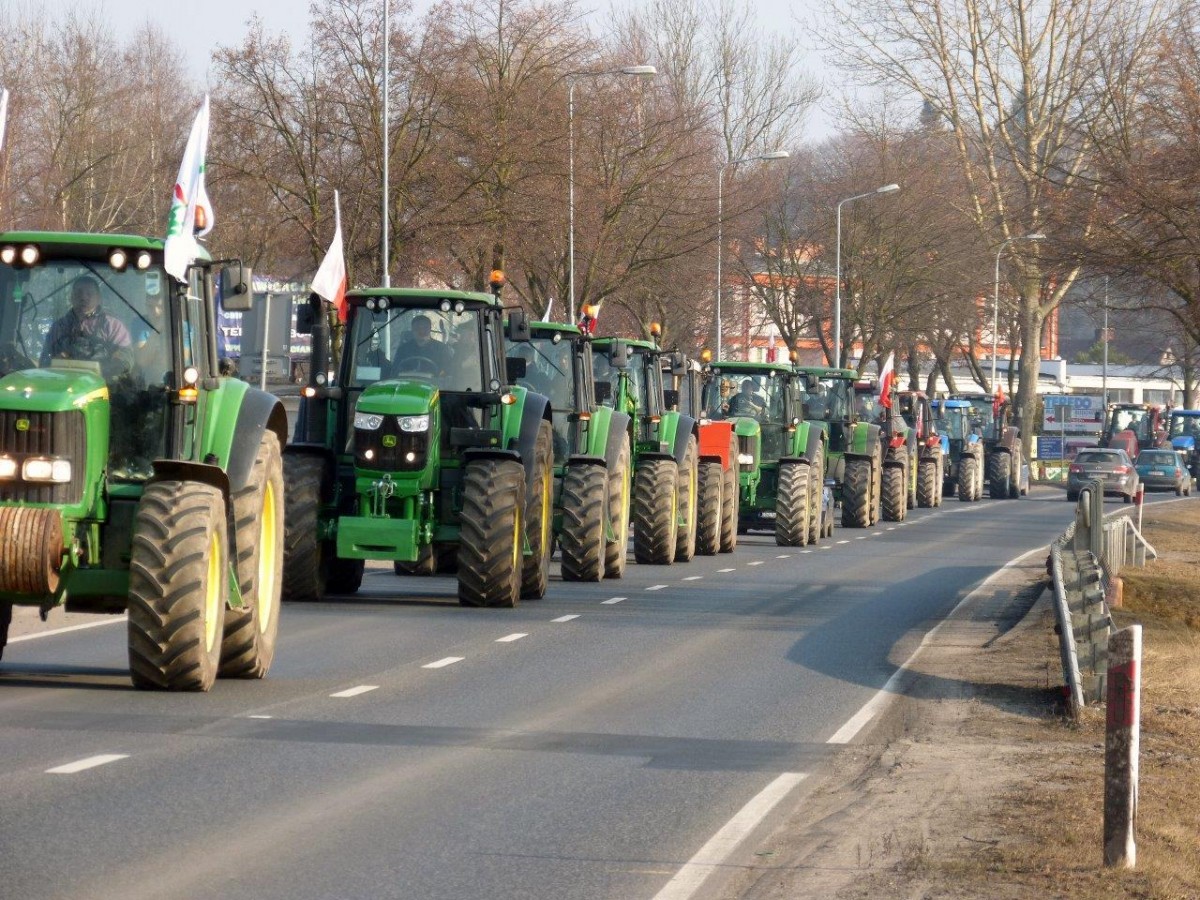 Rolnicy zablokowali Szczecinek. W obronie ziemi i lasów