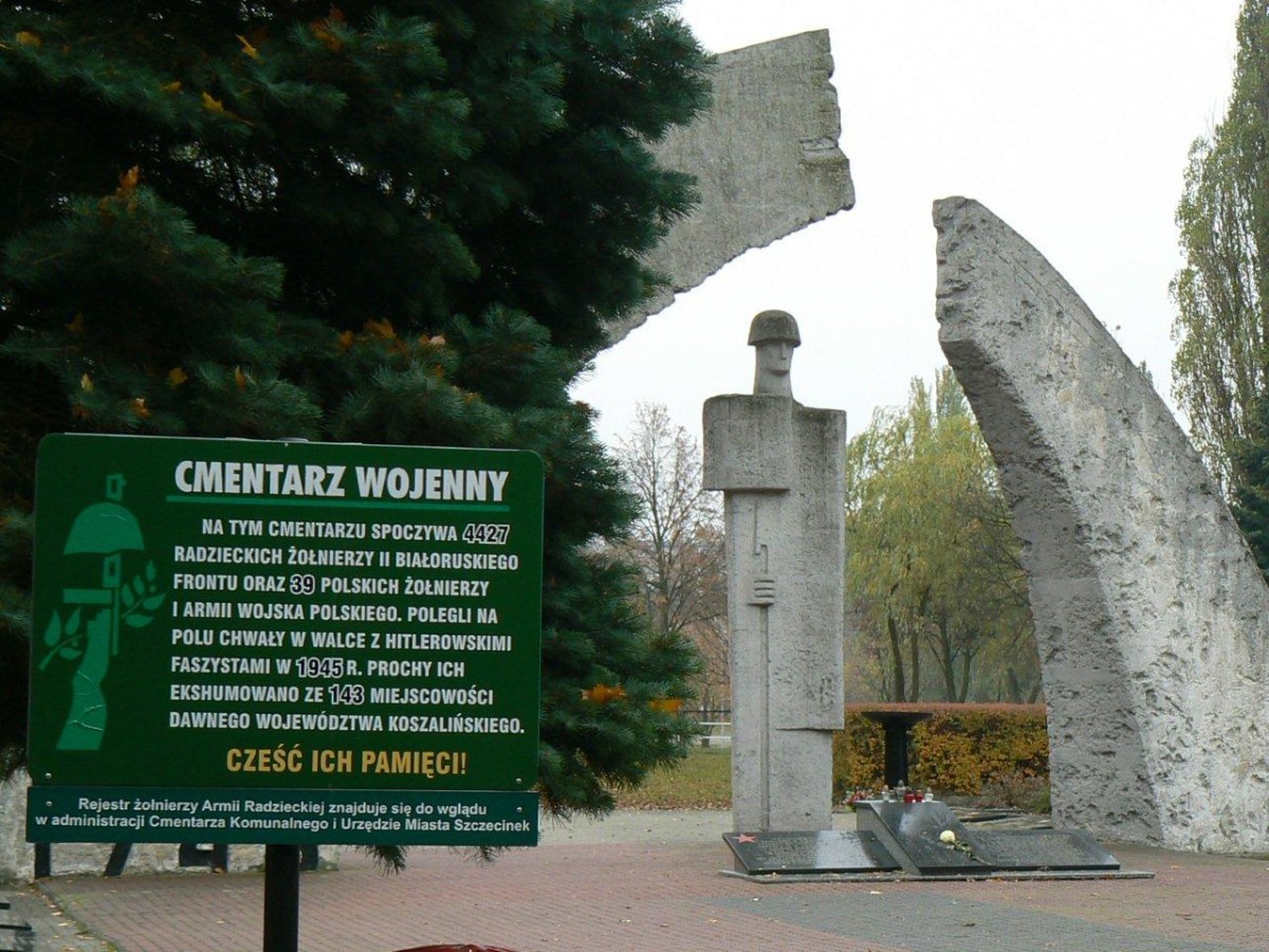 13 tysięcy na cmentarze wojenne