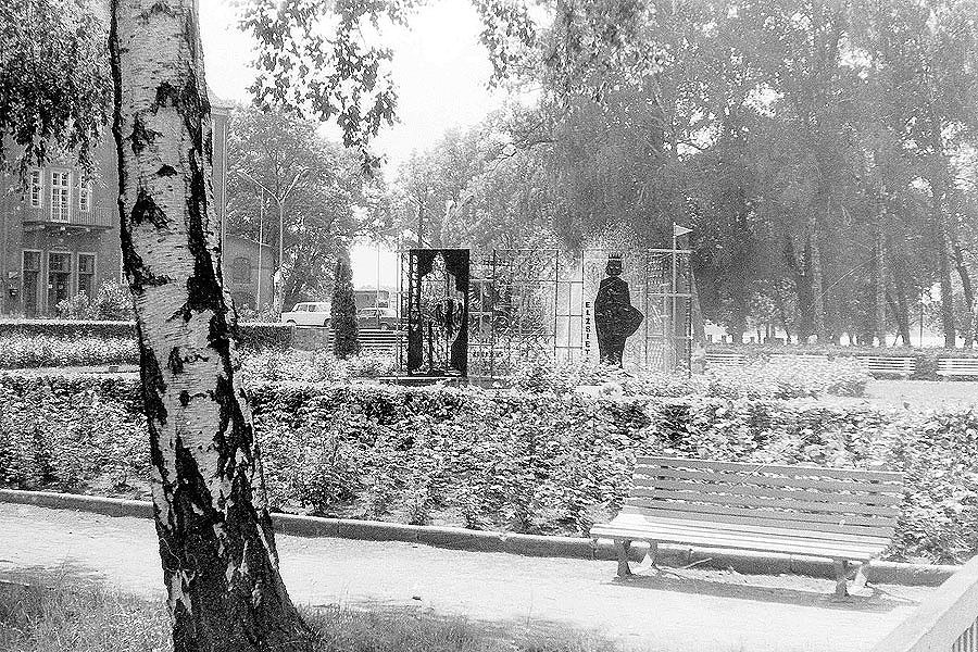 Stary Szczecinek: Krótka historia pewnej metaloplastyki