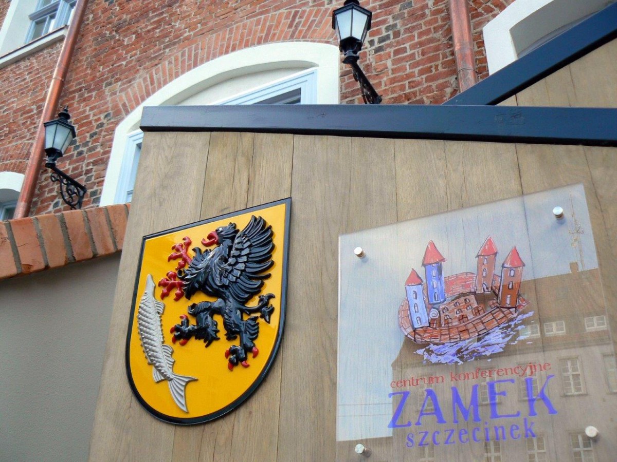 O zamku, co klientów zabiera