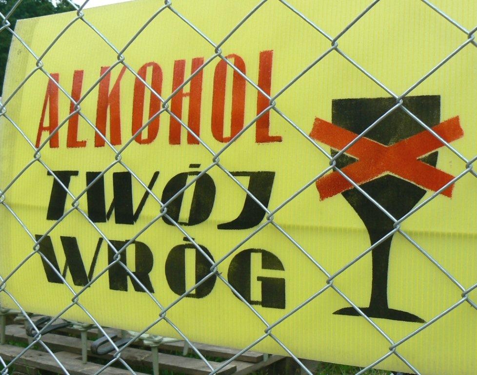 Pijani i agresywni. „Alkoholowe” interwencje szczecineckich strażników