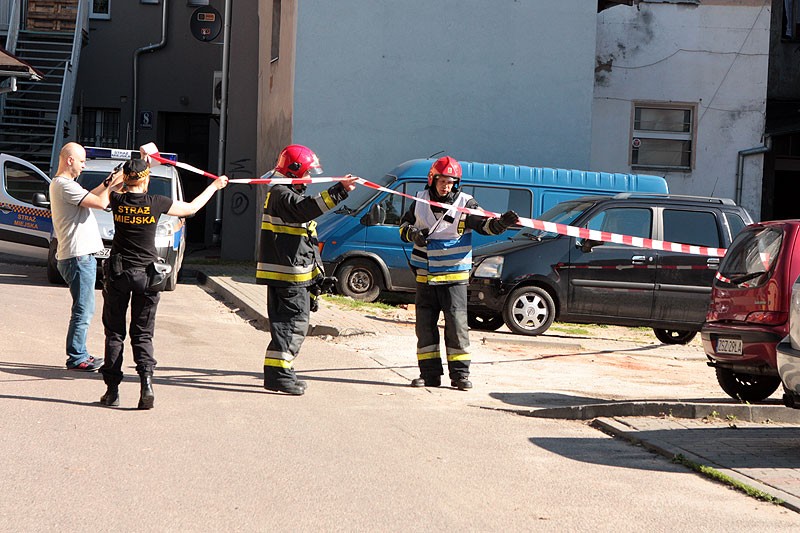 Służby interweniują na ul. Piotra Skargi