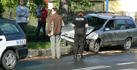 Jak fiat w fiata, - czyli karambol na skrzyżowaniu