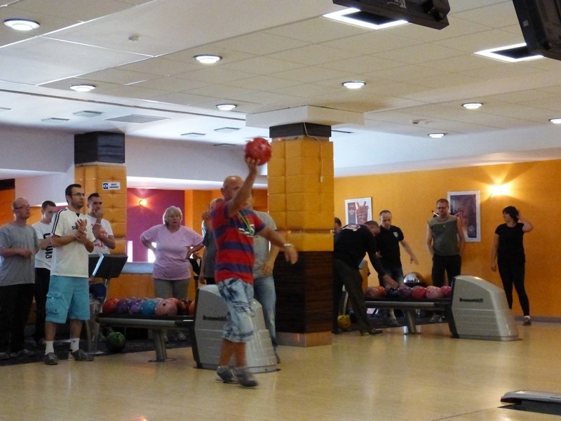 Zawody bowlingowe osób głuchych
