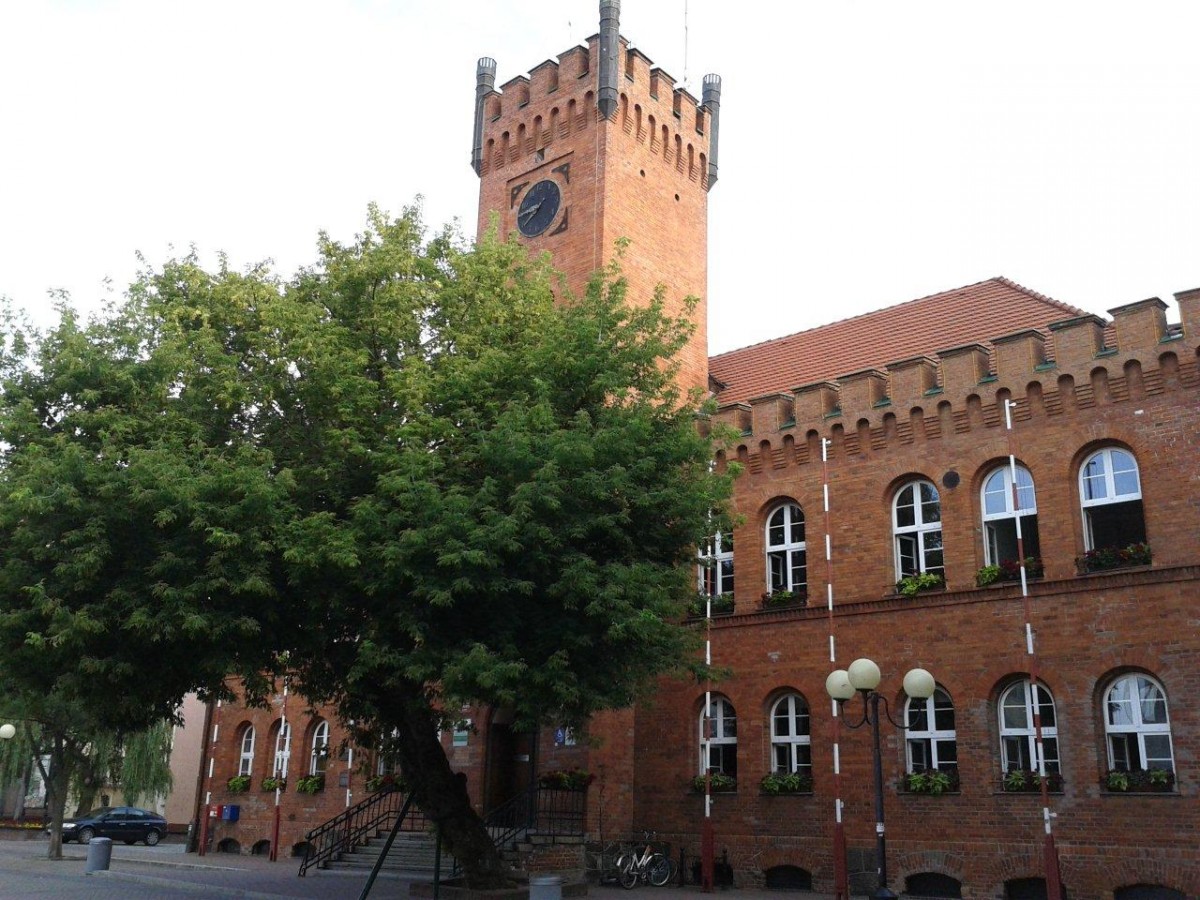 Zmiany w budżecie, remont Staszica i „zamknięte” głosowanie