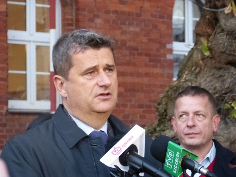 Janusz Palikot w Szczecinku. 10 minut na placu Wolności (posłuchaj)