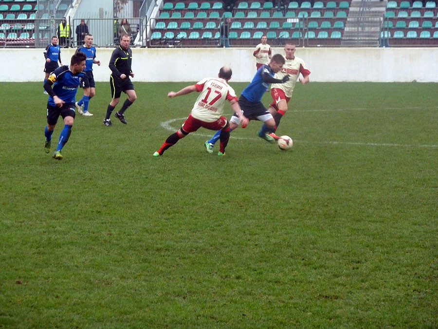 Remis Darzboru na koniec rundy