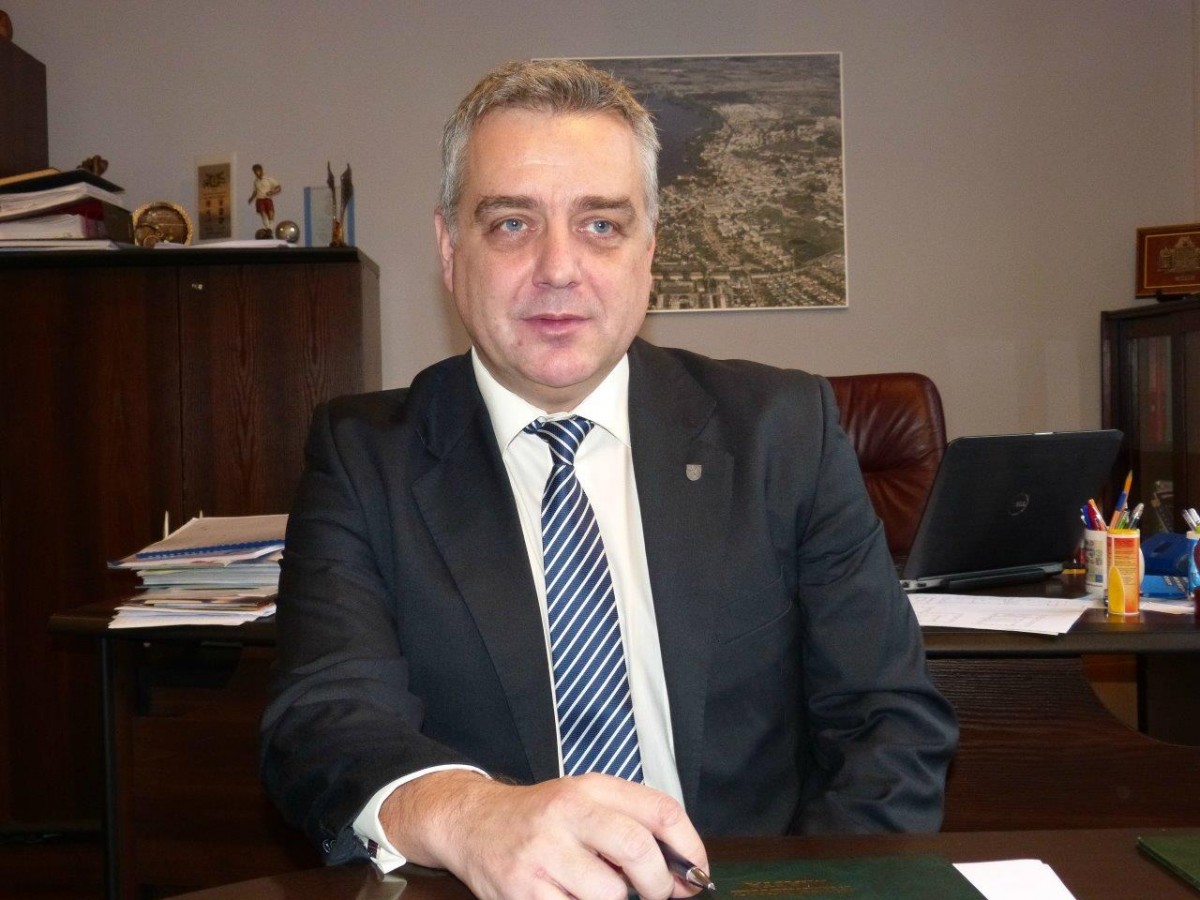 Może być albo w mieście, albo w powiecie. Wiceburmistrz oddaje mandat