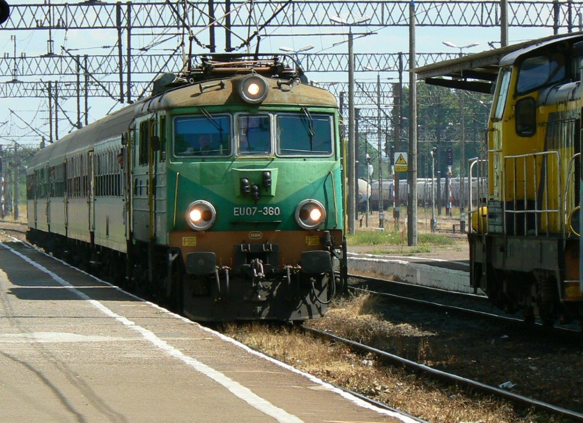Grudniowe zmiany na torach. Ze Szczecinka pociągi znów pojadą inaczej