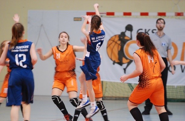 Wigilia koszykarek i mecz z Olimpijczykiem Drawsko