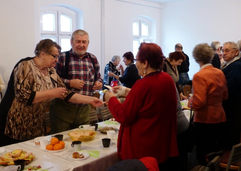 Diabetycy dzielą się opłatkiem i podsumowują rok