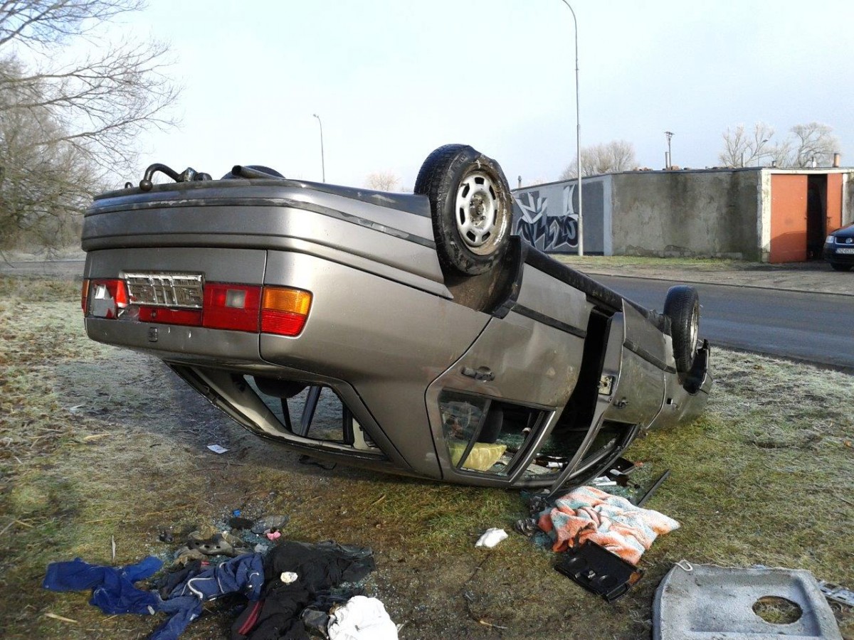 Złomiarze jak go rozbierali mówili, że... mają zgodę policji. Kłamali