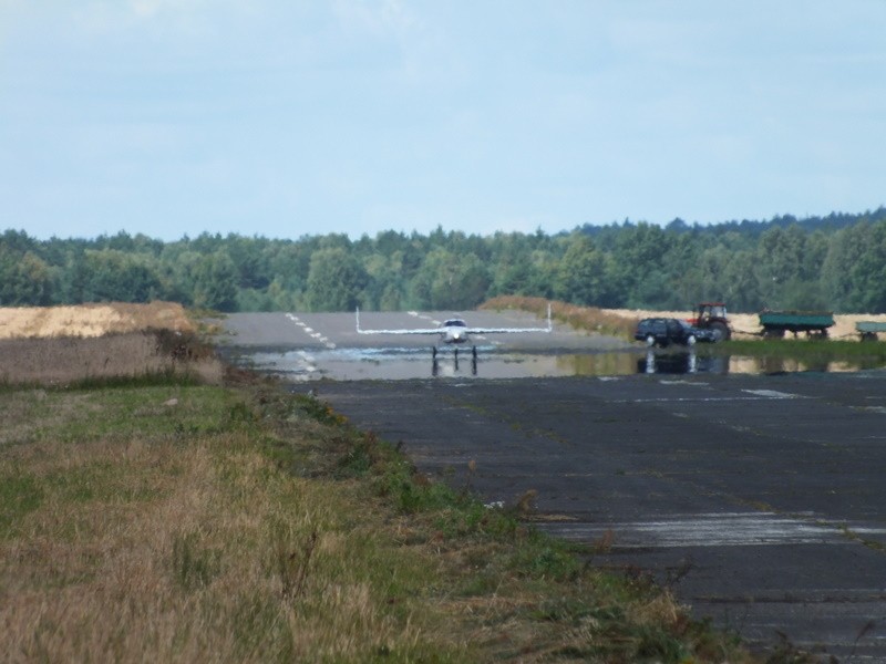 Wilcze Laski... Airport?