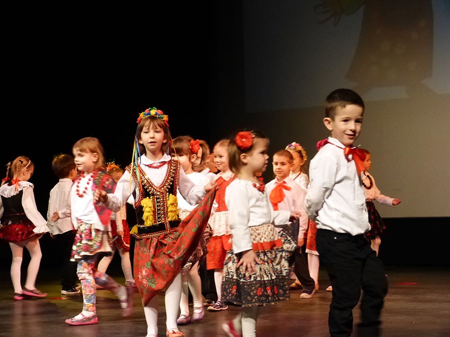 Nutkowe, walentynkowe obchody dnia babci i Dziadka (wideo)