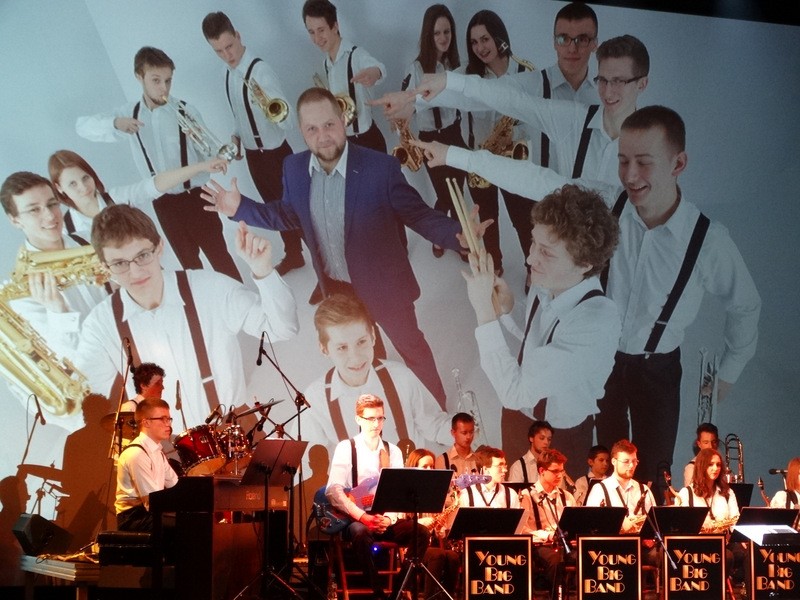 Young Big Band Szczecinek w rytmach karnawału (posłuchaj)