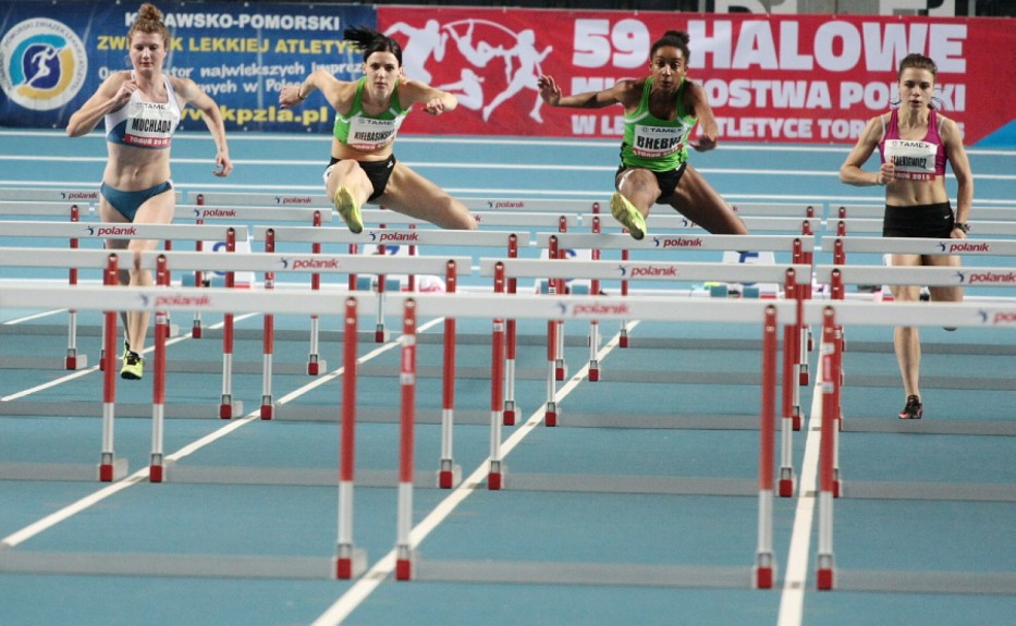 Oliwia Małkiewicz i Jakub Juniewicz najmłodszymi finalistami w biegach płotkarskich HMP