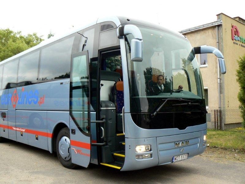 PKS wymienia 3-letnie autobusy na... nowe