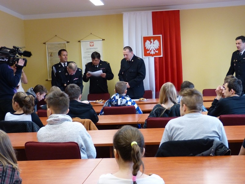 Szczecinecka młodzież zapobiega pożarom i dobrze się na tym zna