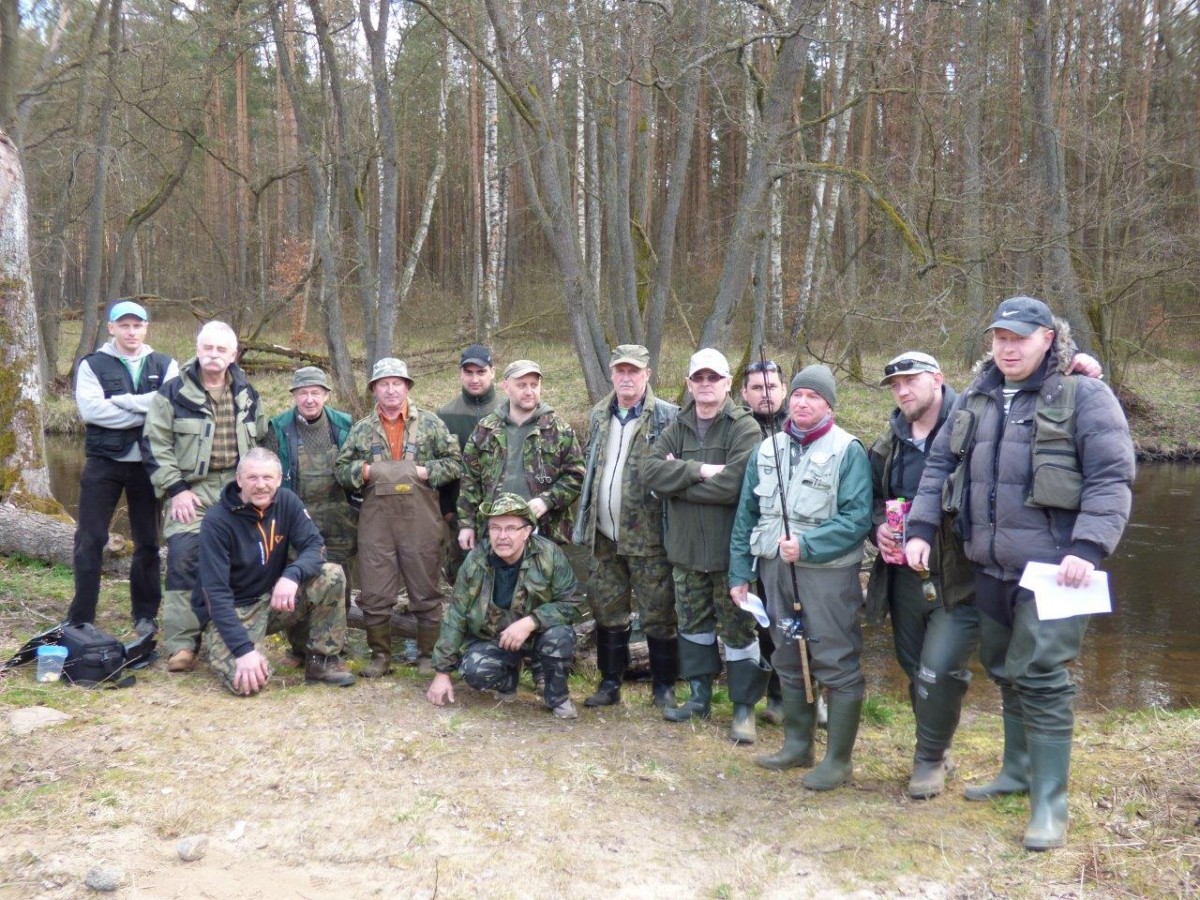 Czernica i Gwda darzyły rybami. Wędkarze złowili pstrągi