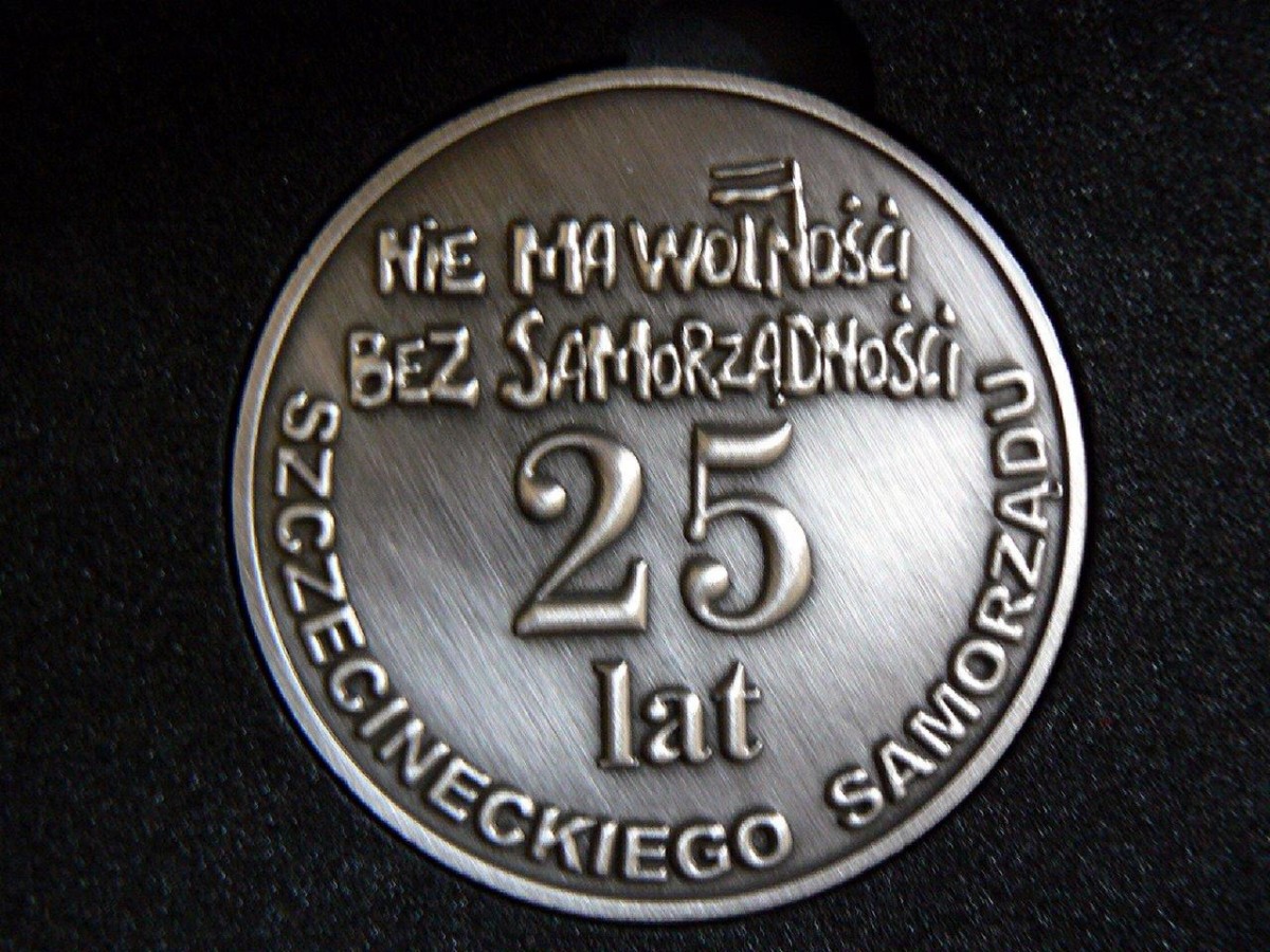 25 lat samorządu – uroczystość na Zamku Książąt Pomorskich. Na żywo od 19.00