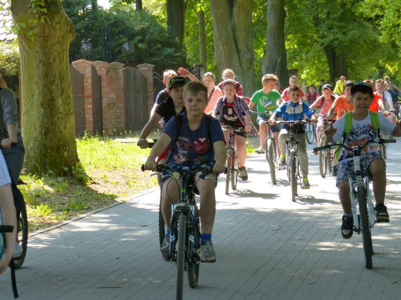 300 rowerzystów przejechało naokoło Trzesiecka