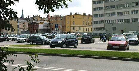 Parkingi gotowe – kierowcy zadowoleni, piesi też