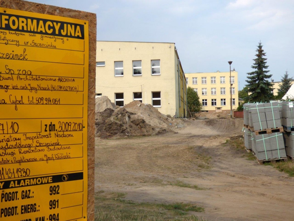 Budują bieżnię i skocznię pod dachem