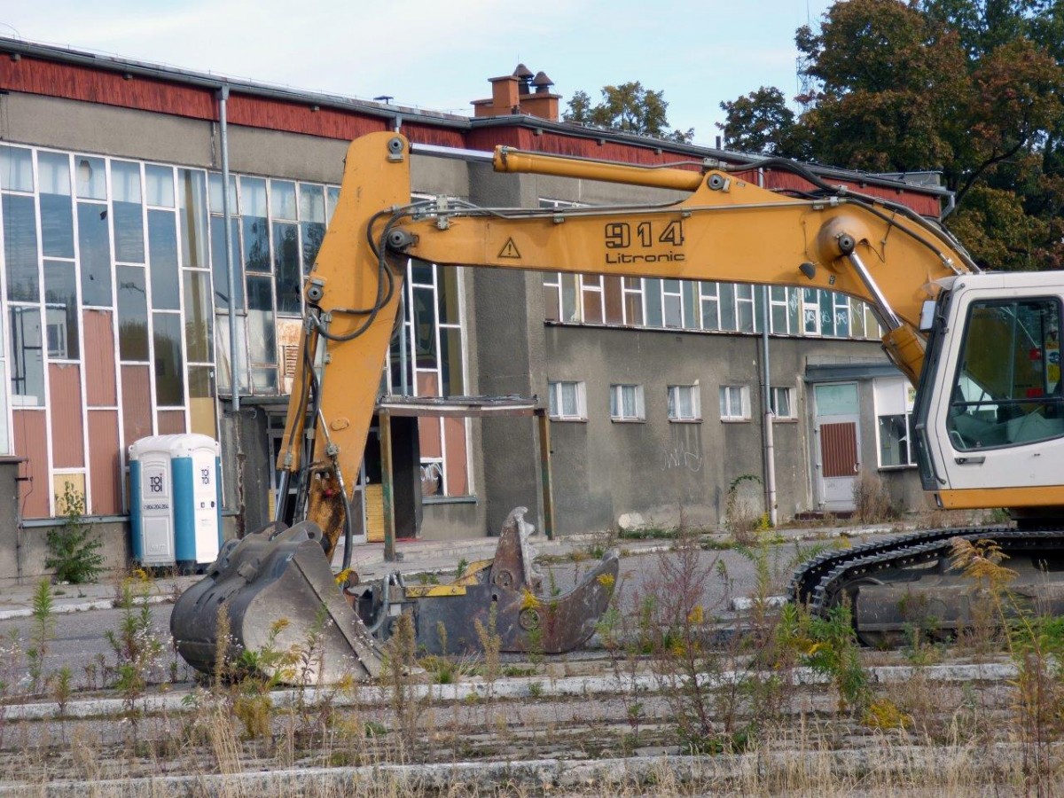 Zburzą dworzec i koniec