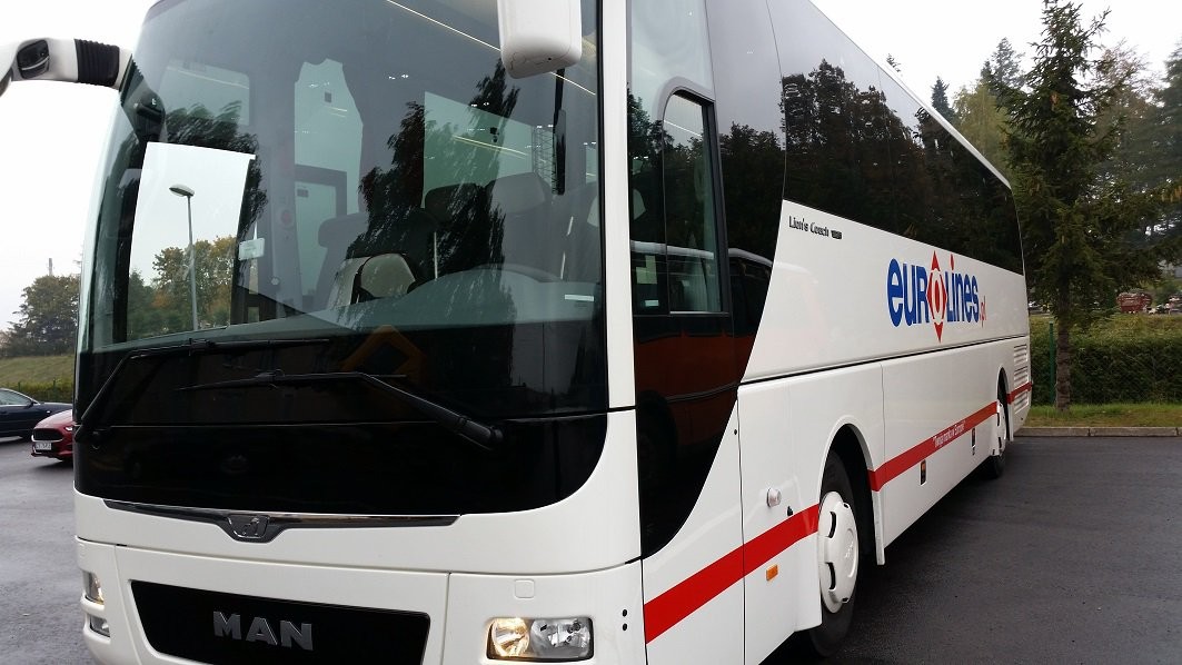Trzy nowe, dalekobieżne autokary w szczecineckim PKS