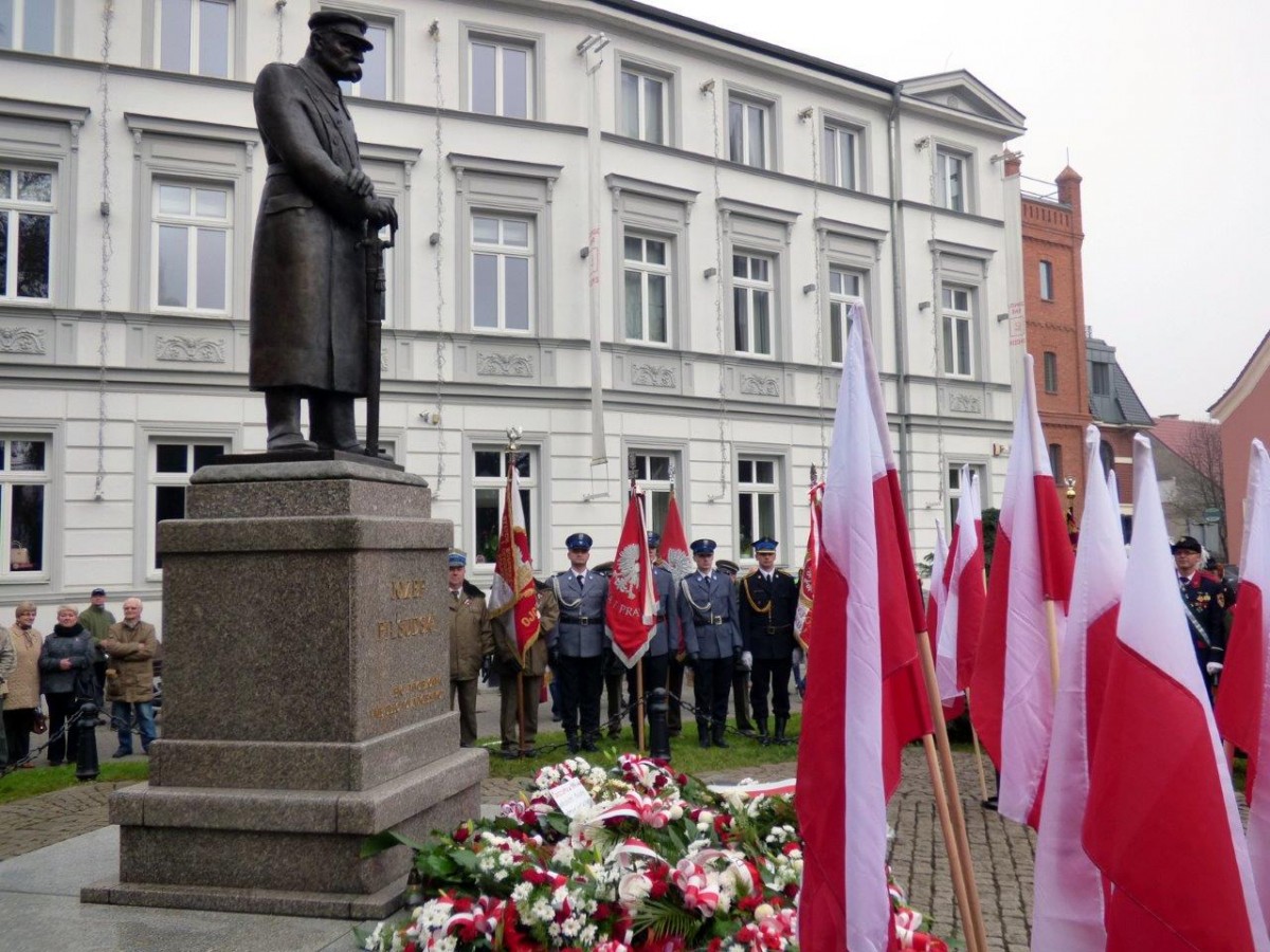 97 lat temu odrodziła się niepodległa Polska. Uroczystości w Szczecinku (akt.)