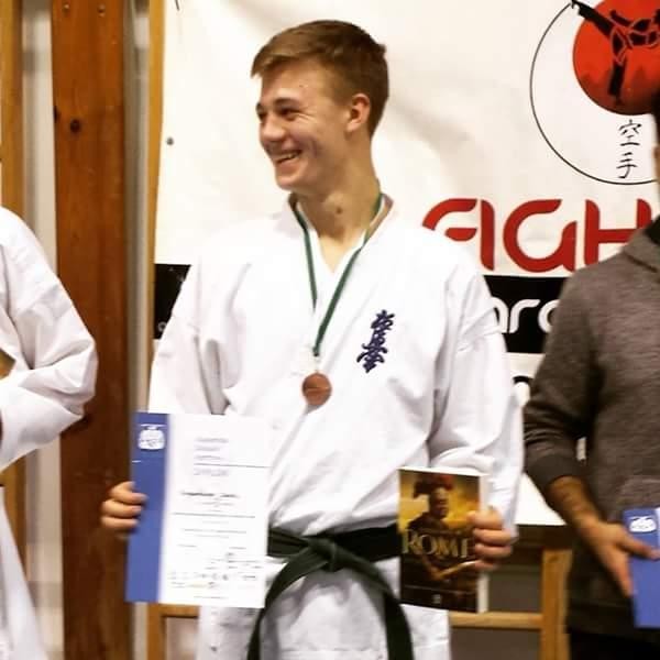 Szczecinecki karateka z brązowym medalem