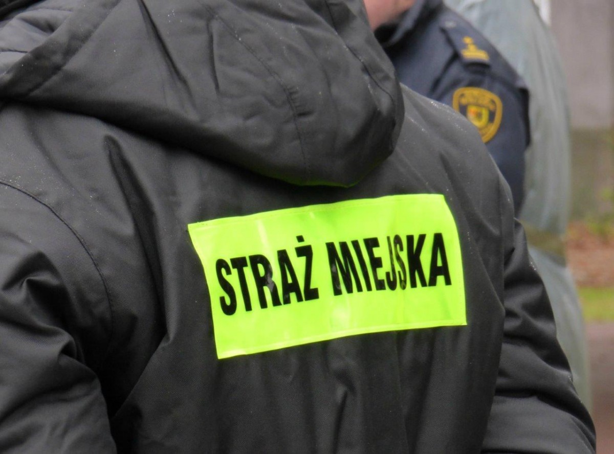 Awanturnik pod sklepem, pijany rowerzysta. 112 interwencji.