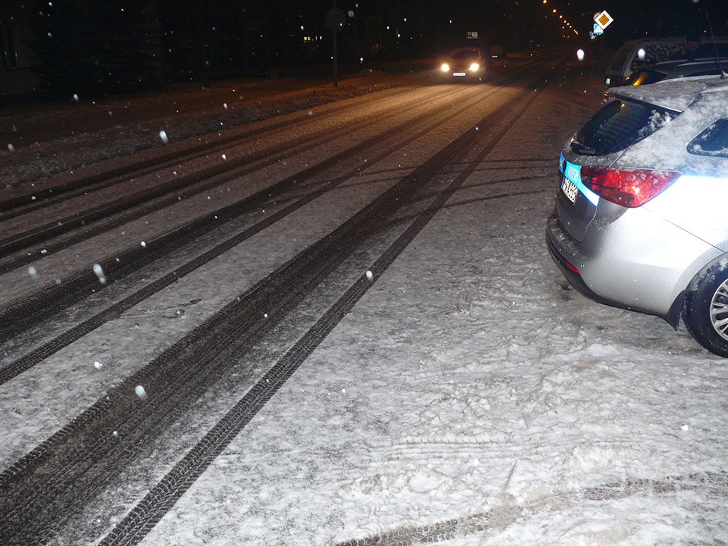 Wymusił pierwszeństwo, trafił na radiowóz