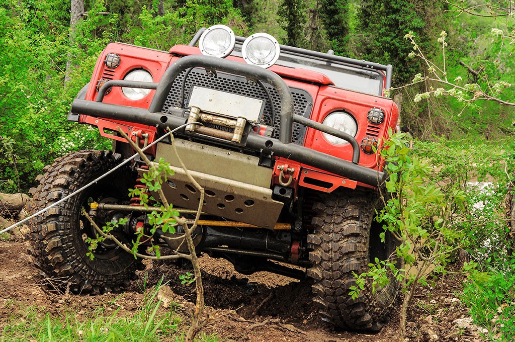 Jak ubezpieczyć auto na off-roadowe rajdy?