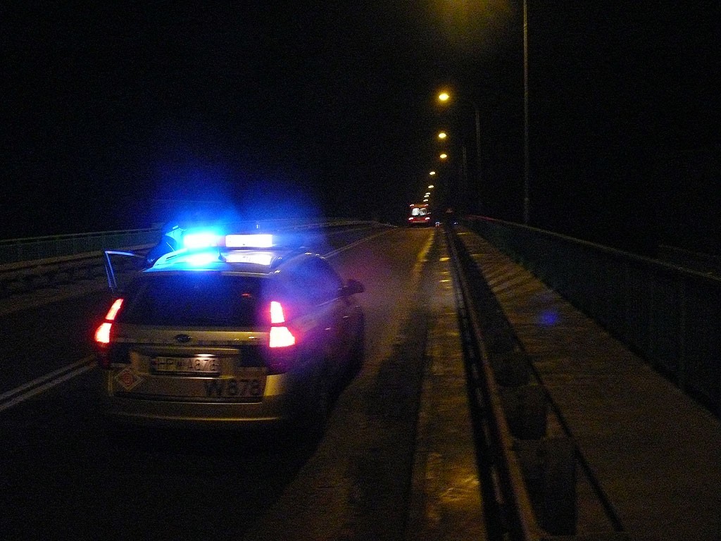 Miał skakać z wiaduktu na Koszalińskiej