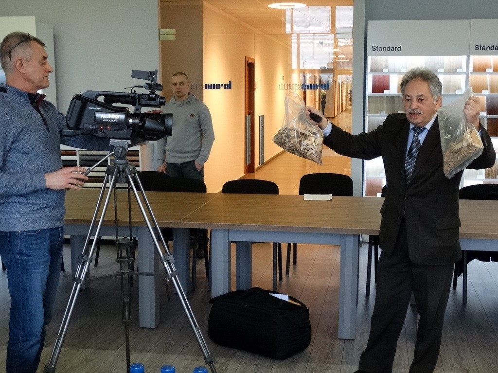 Kronospan o wyróżnieniach i drewnie poużytkowym