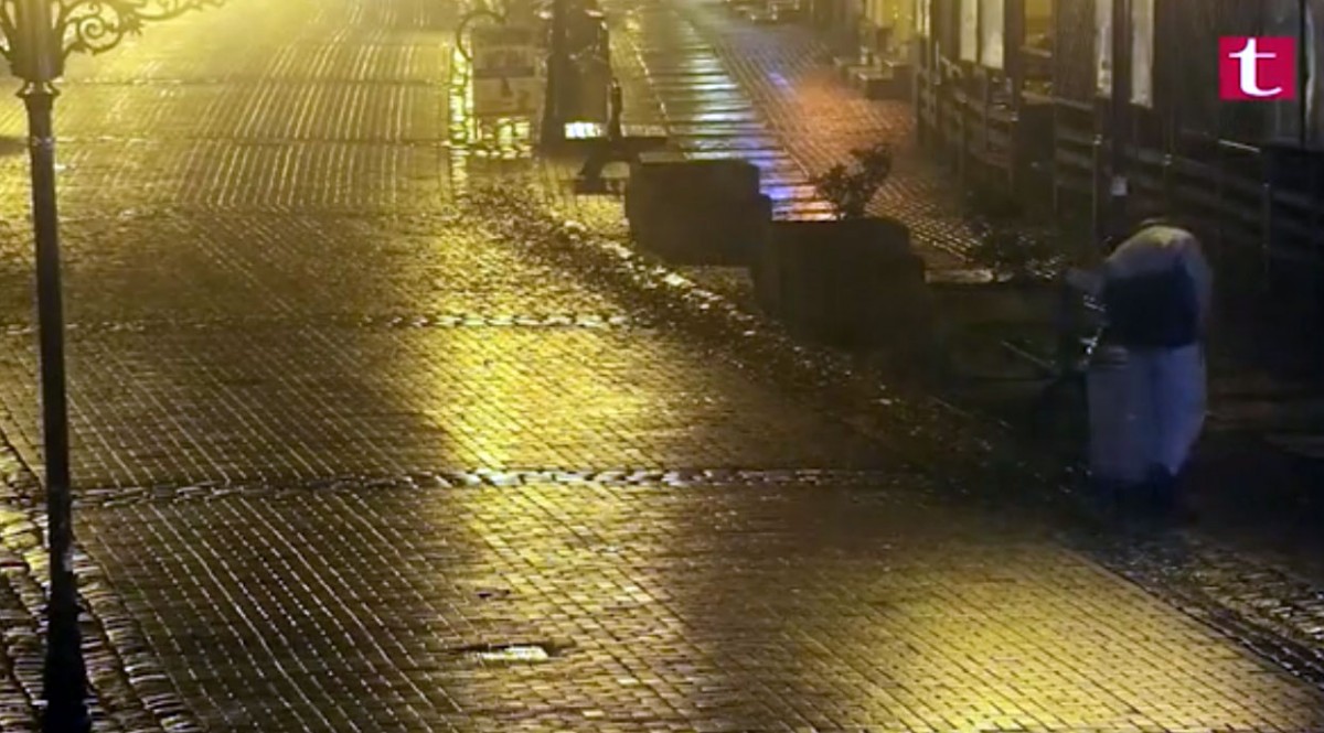 Świąteczne grzechy: Pijaństwo i oddawanie moczu w miejscu publicznym
