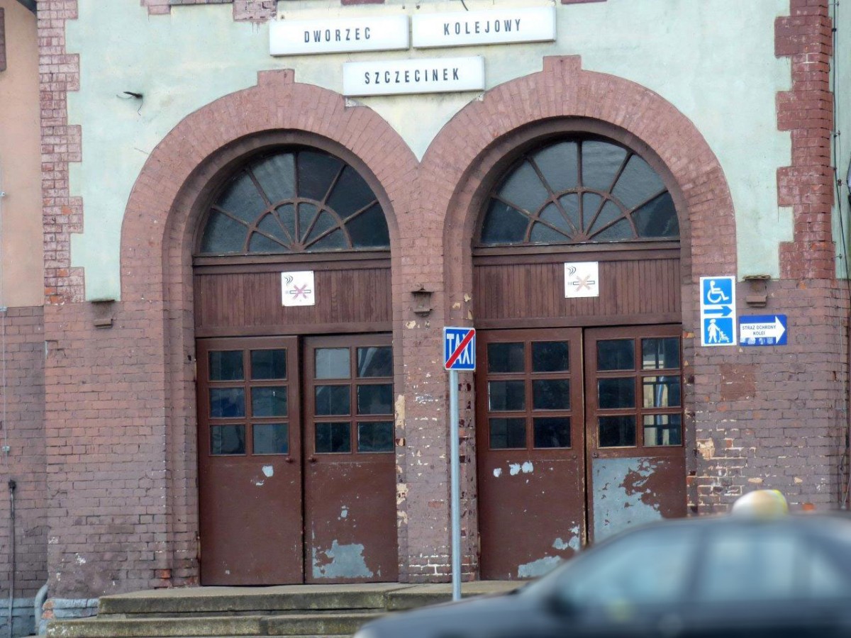Skopał auto dostawcy kebabu