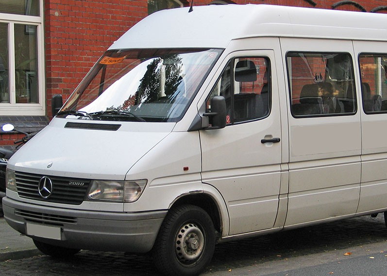 Jechali mercedesem z amfetaminą