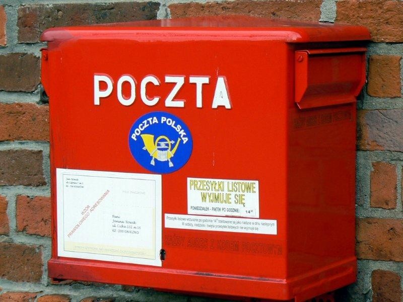 Dekarz blacharz, projektant odzieży dziecięcej, listonosz pieszy