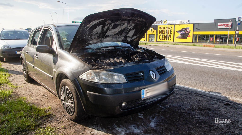 Samochód zapalił się podczas jazdy