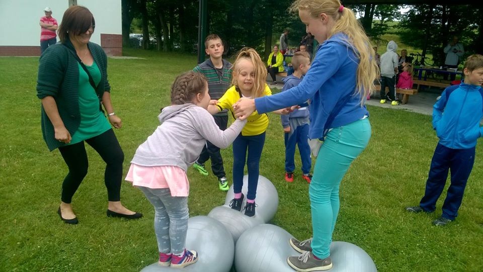 Rodzinny piknik sportowy w Barwicach