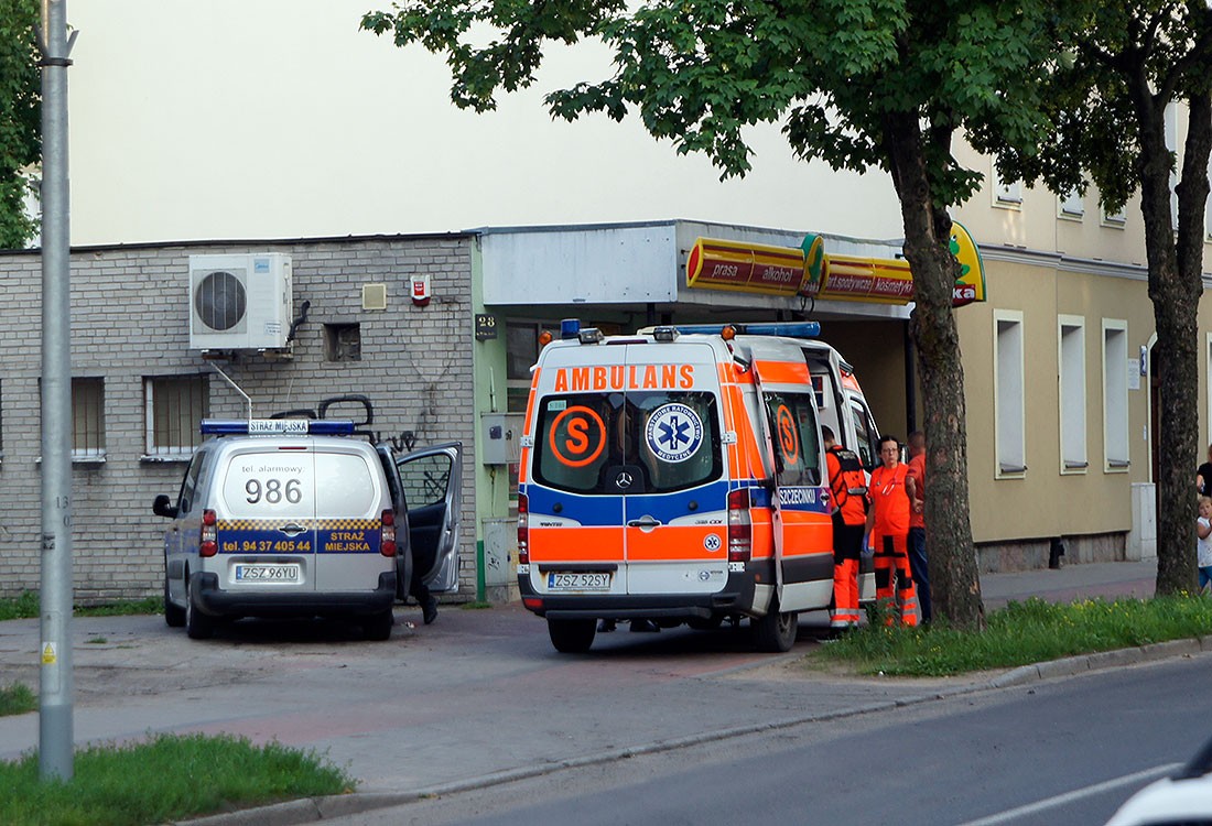 Pobił swojego kolegę kastetem. Szuka go policja