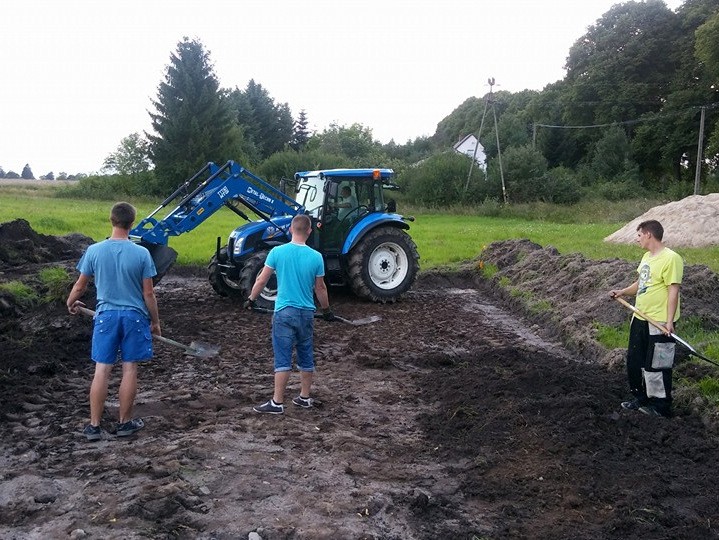Było ściernisko, będzie... boisko